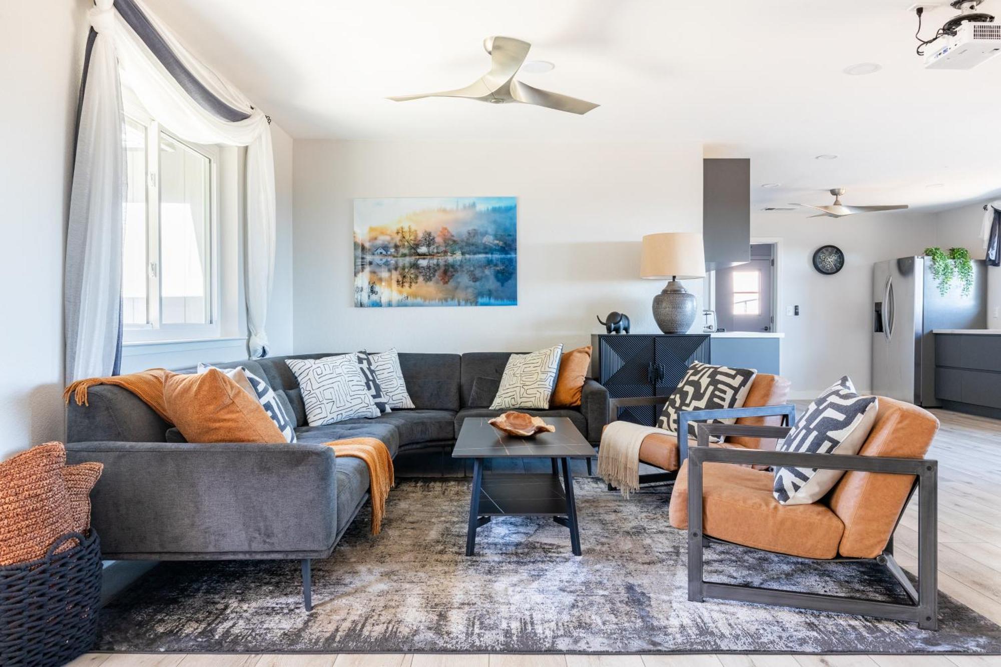 Rolling Oaks Ranch - 200 Acres Of Lakeside Beauty & Countryside Serenity マリポサ エクステリア 写真